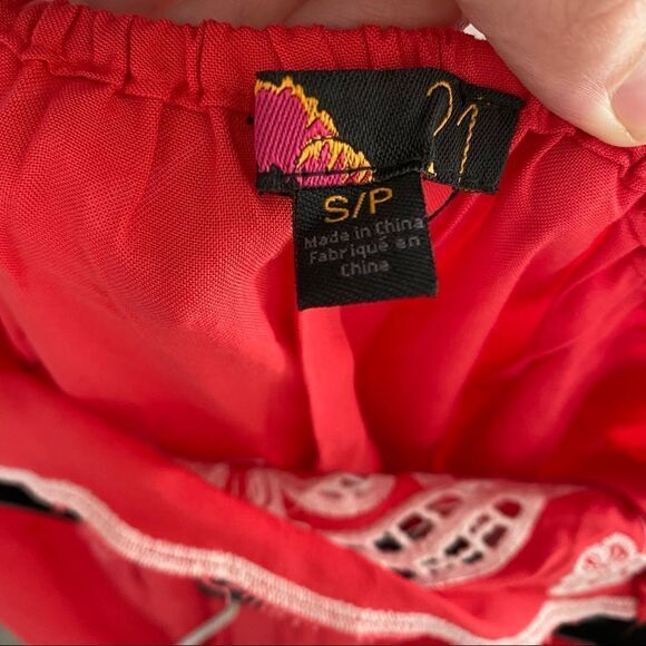 Forever 21 Strapless Eyelet Embroidered Romper Pink - Picture 3 of 4